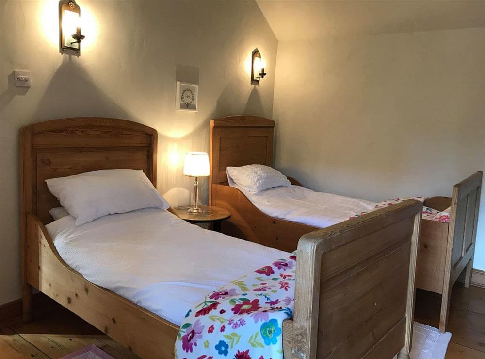Twin bedroom at May Cottage in Bakewell, Derbyshire