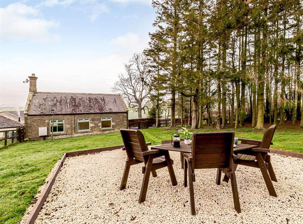 Sitting-out-area at Maybeck Cottage in Ruswarp, near Whitby, North Yorkshire