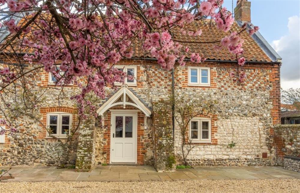 Mayes Cottage: Front elevation