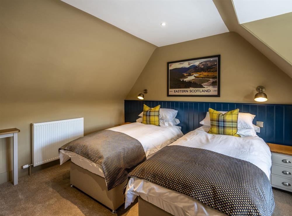 Twin bedroom (photo 3) at Mayfield in Ballater, Aberdeenshire