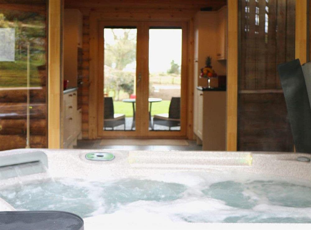 Relaxing hot tub at Mayfields Retreat in Newsham, near Richmond, North Yorkshire