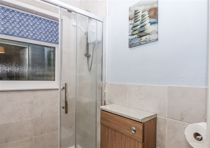 The bathroom at Mayflower View, Dawlish
