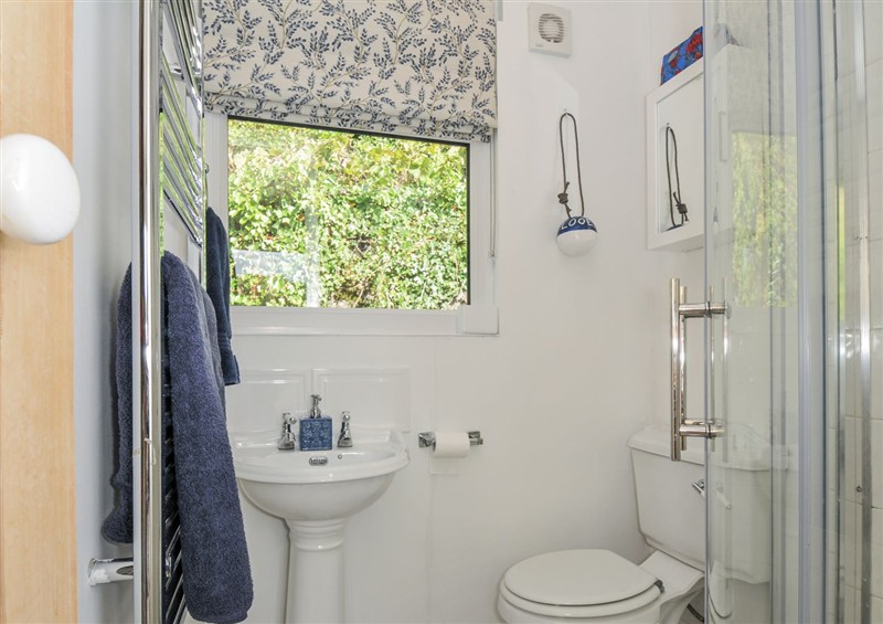 Bathroom at Mayhurst, Looe