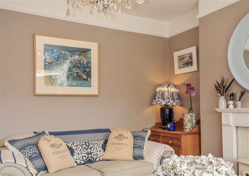 The living area at Mayhurst, Looe