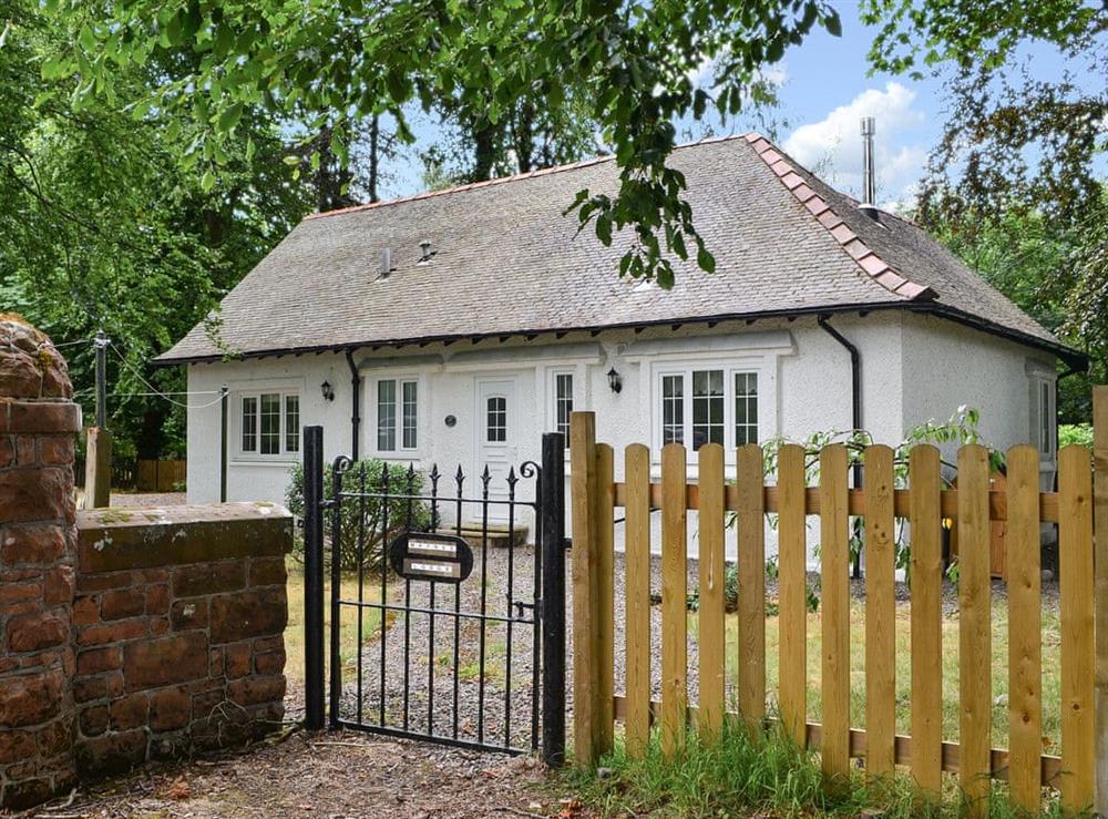 Traditional detached cottage at Maynes Lodge in Symington, near Biggar, Lanarkshire