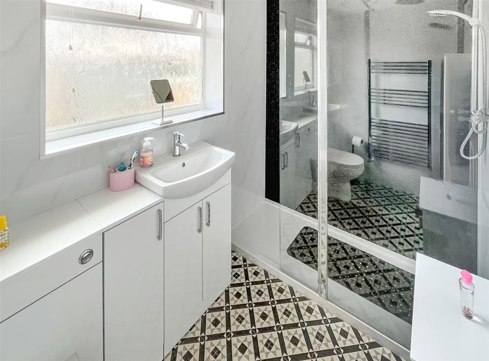 Bathroom at Mays Cottage in Chapel St. Leonards, Lincolnshire