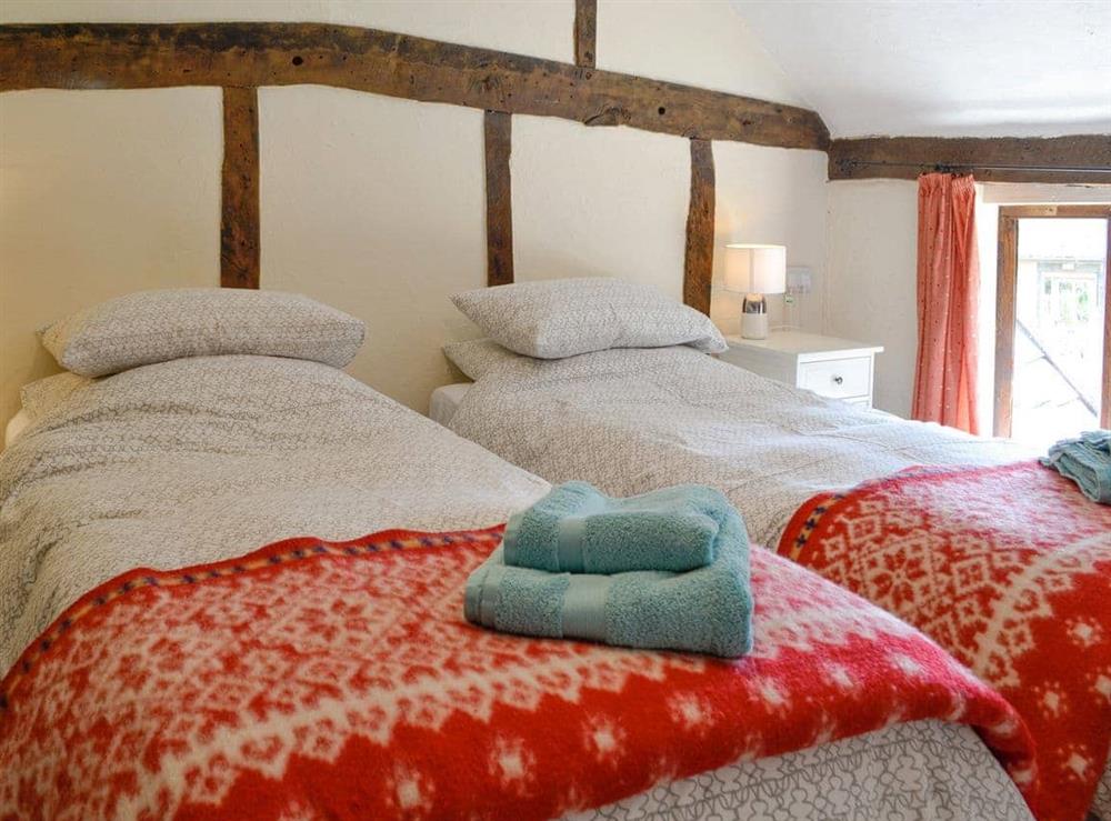 Light and airy twin bedroom at Meadow Cottage in Linstead Parva, near Southwold, Suffolk