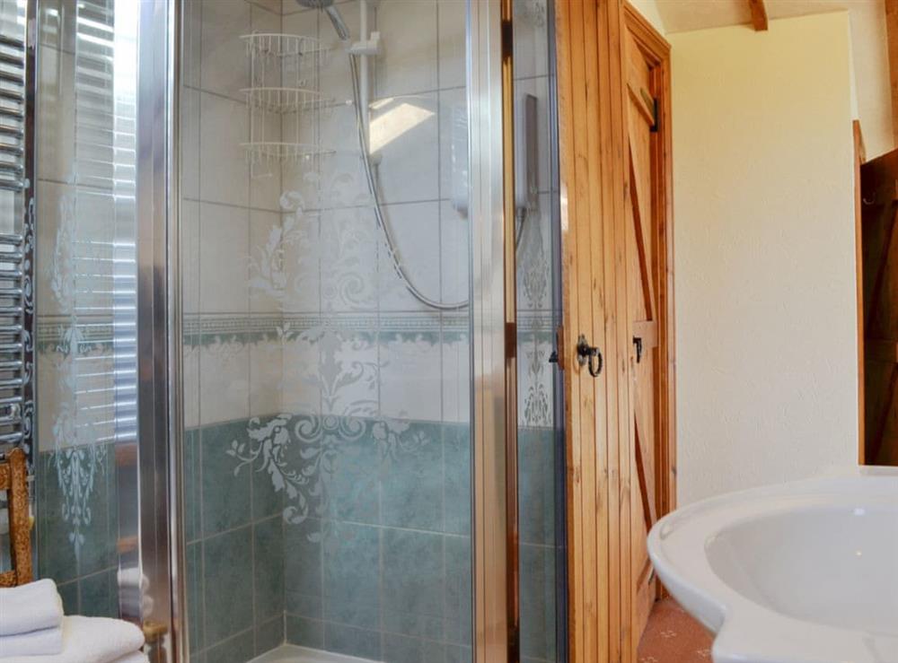 Fantastic en-suite bathroom (photo 2) at Meadow Croft in Llangeinor, Mid Glamorgan., Great Britain