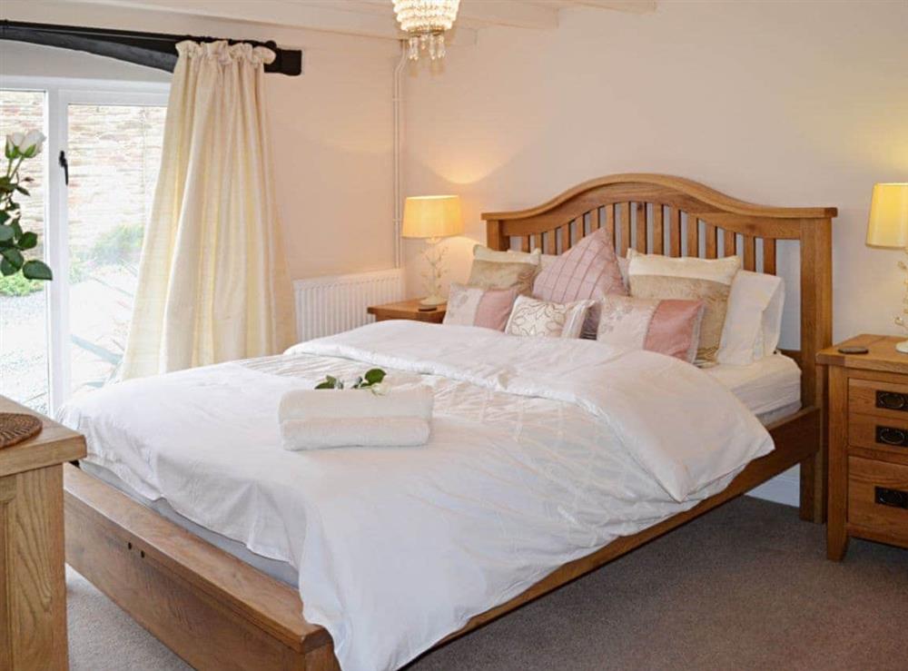 Double bedroom at Meadow Mews in Chillington, near Kingsbridge, Devon