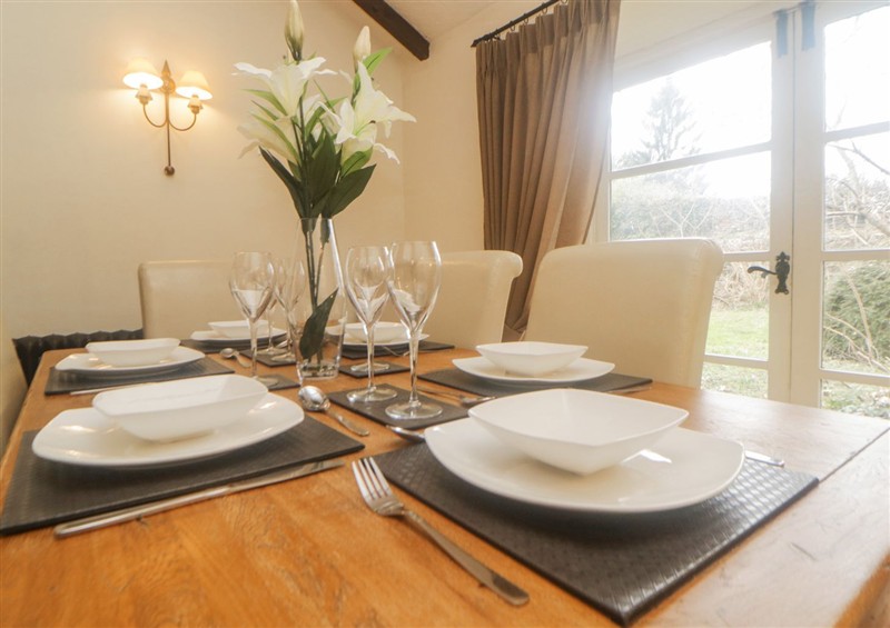 Dining room at Meadow Thatch, Cockington