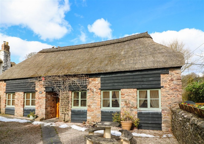 This is the setting of Meadow Thatch at Meadow Thatch, Cockington