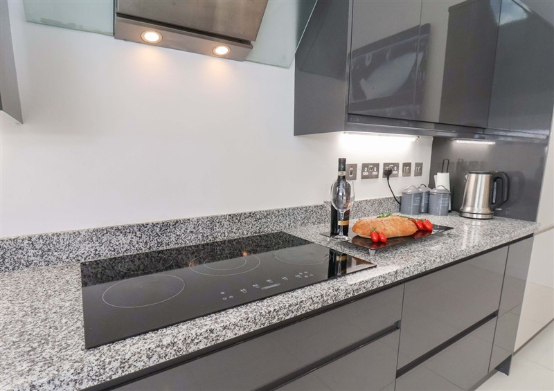 Kitchen (photo 4) at Meadow View, Beverley near Walkington