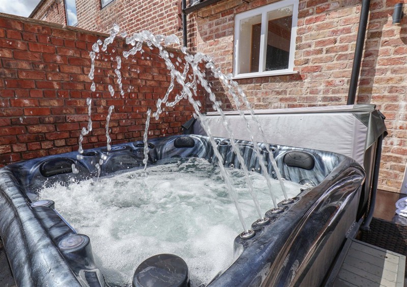 There is a hot tub at Meadow View, Beverley near Walkington