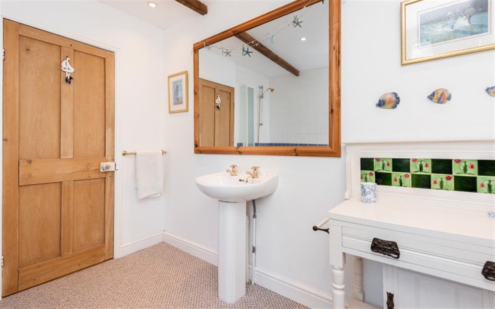 The family bathroom (photo 2) at Meadow View in Slapton