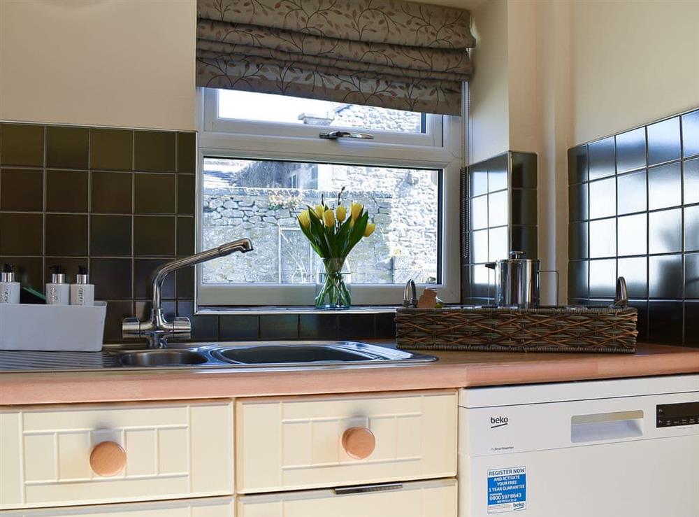 Kitchen (photo 3) at Meadow View in Youlgrave, near Bakewell, Derbyshire