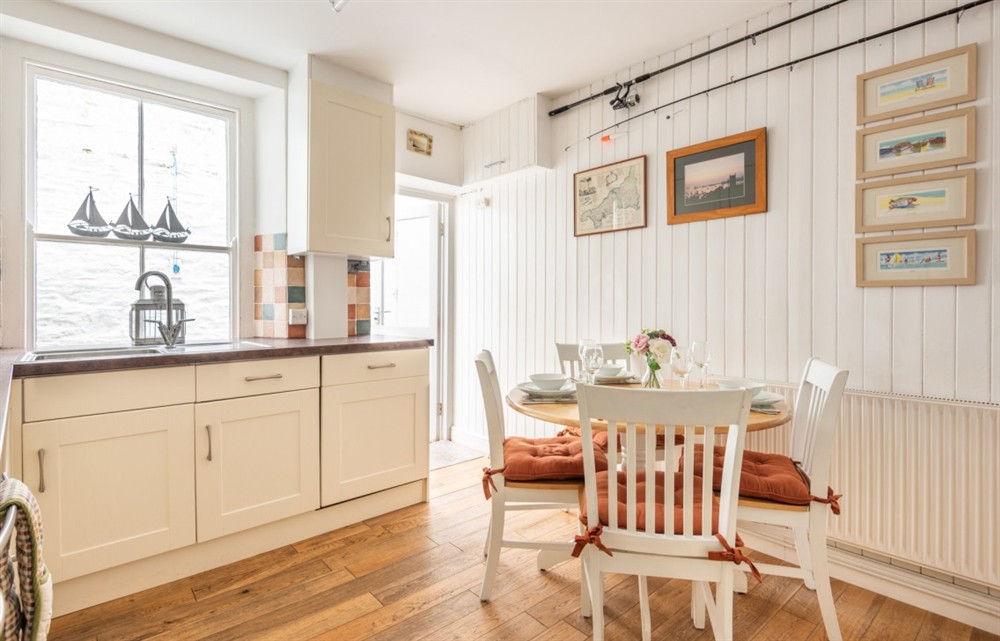 The dining room (photo 2) at Meadowcroft in Looe