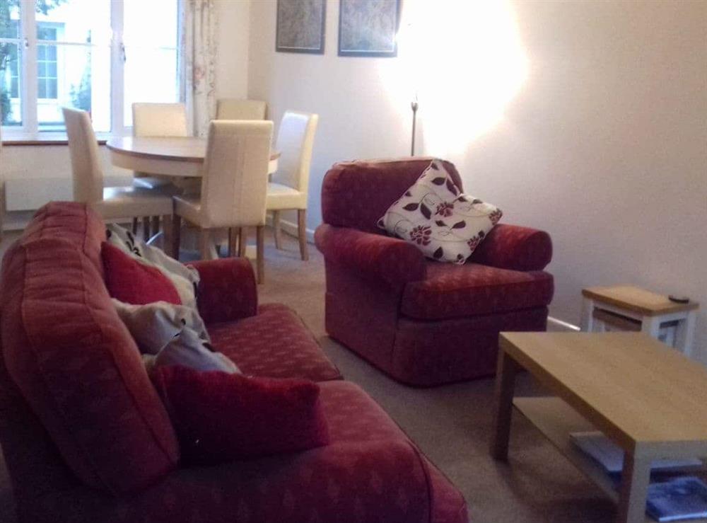 Spacious living and dining room at Meadowcroft Cottages, 