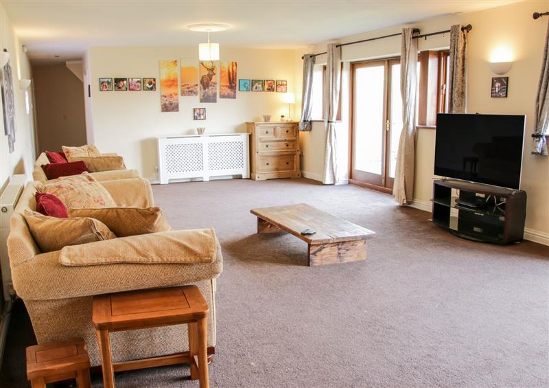 The living area at Meadowfall at Shatterford Lakes, Shatterford