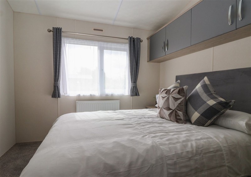 A bedroom in Meadows Park 2 (photo 2) at Meadows Park 2, Great Hatfield near Hornsea