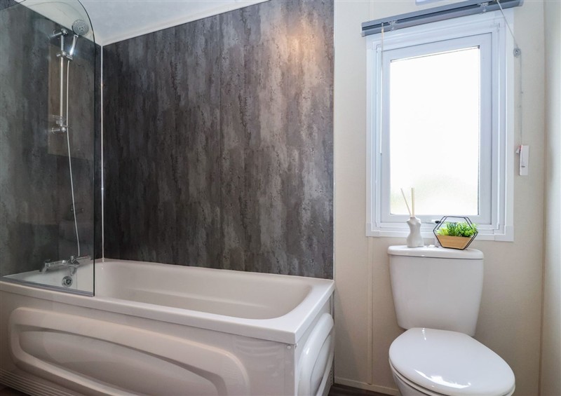 Bathroom (photo 2) at Meadows Park 2, Great Hatfield near Hornsea
