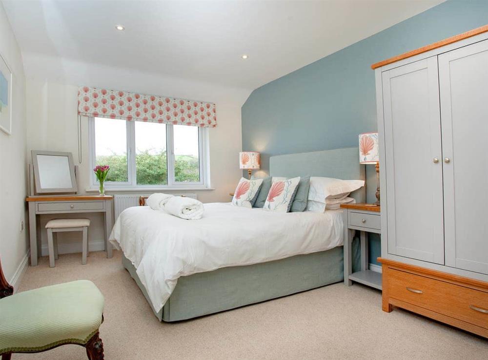 Double bedroom at Meadowside in St Mawes, Cornwall