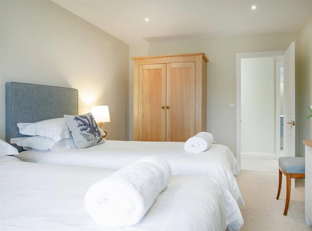 Twin bedroom (photo 3) at Meadowside in St Mawes, Cornwall