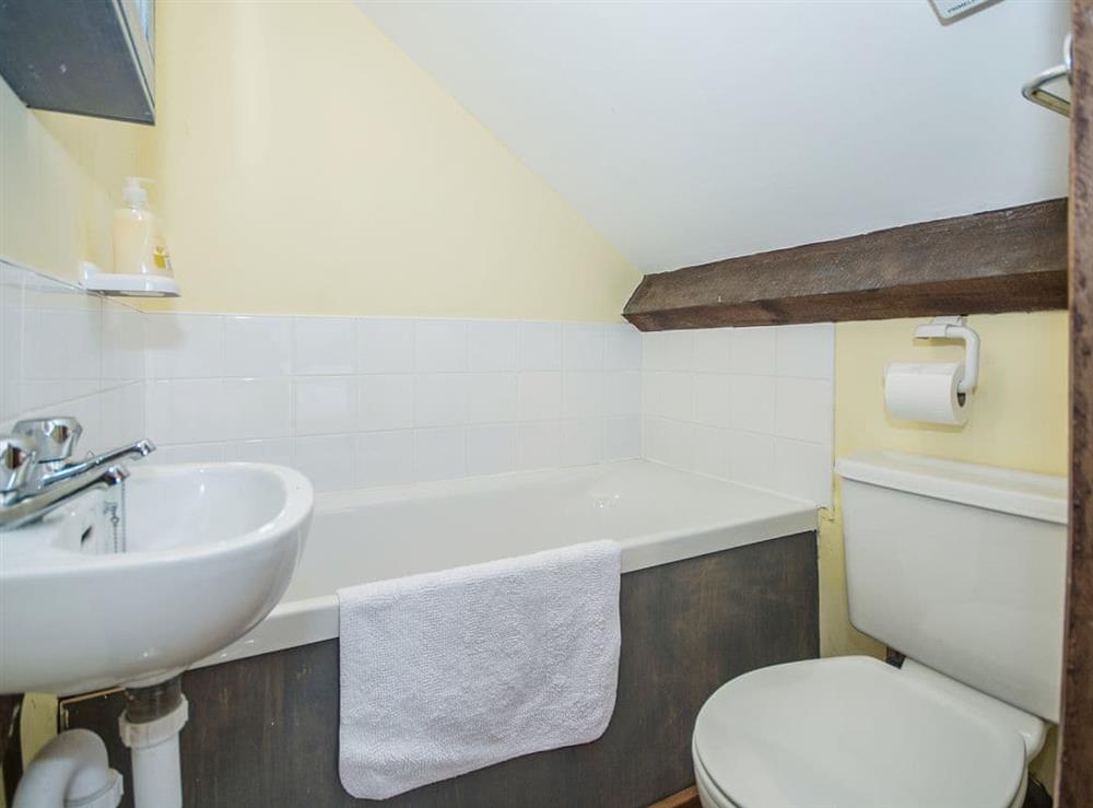 En-suite at Meadowsweet Cottage in Scarborough, North Yorkshire