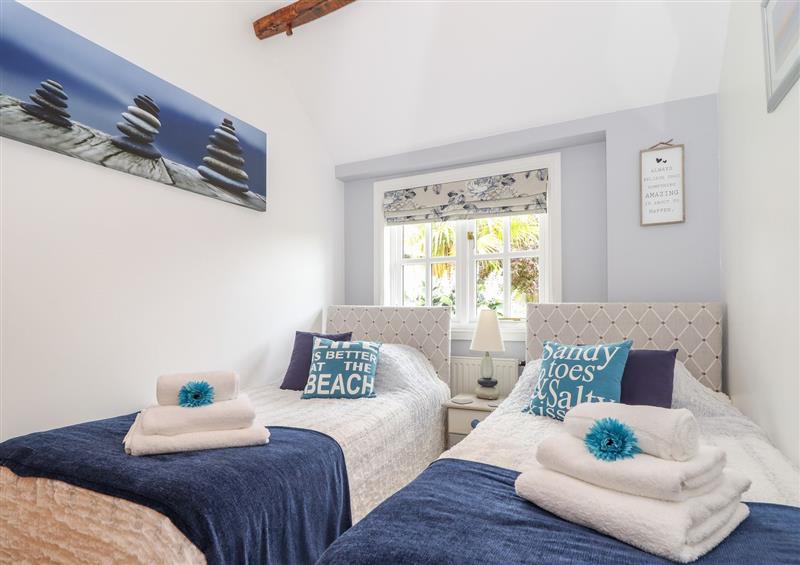 Twin bedroom at Meadowview Cottage, Bude, Cornwall