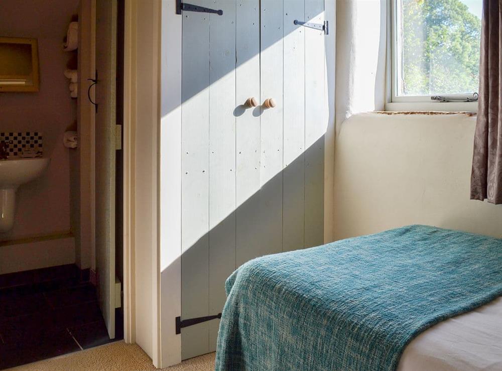 Twin bedroom with en-suite at Megs Cottage in Butterton, near Leek, Staffordshire