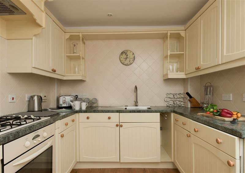 This is the kitchen at Melanies Cottage, Brewers Quay Harbour