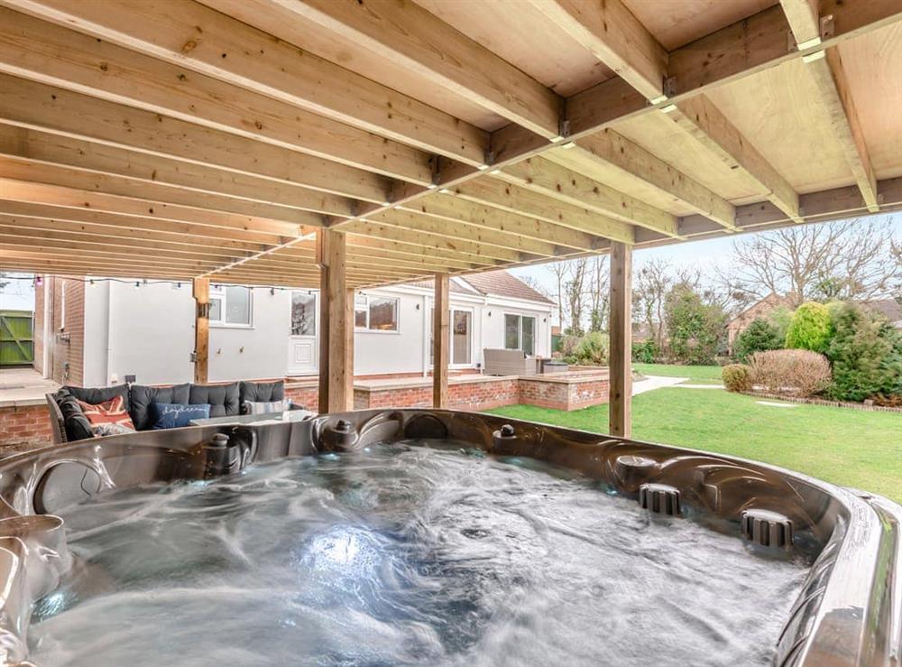 Hot tub at Melbury in Markby, Lincolnshire