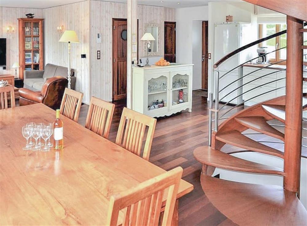 Living area (photo 3) at Melen Gwenn in Bénodet, Finistère, France