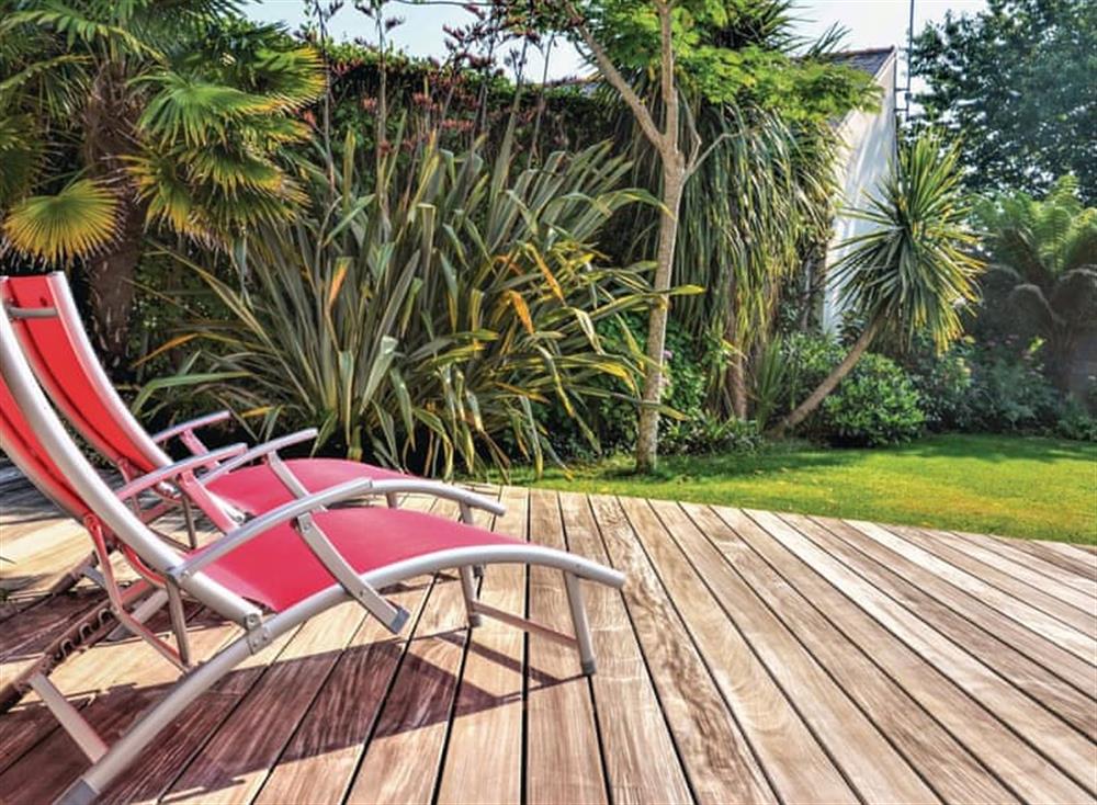 Outdoor area (photo 5) at Melen Gwenn in Bénodet, Finistère, France