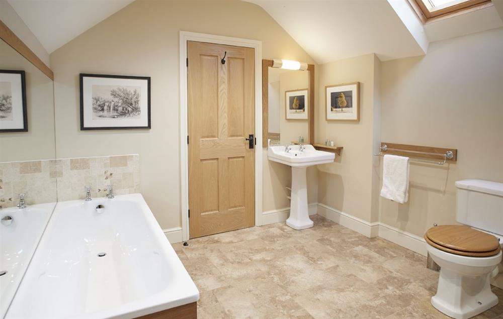 En-suite bathroom to master bedroom with separate bath and shower at Melmerby Hall and Stag Cottage, Melmerby, near Langwathby, Penrith