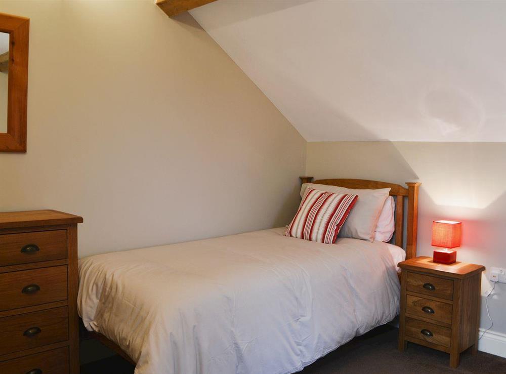 Twin bedroom (photo 2) at Mere Croft in Sowerby Row near Penrith, Cumbria