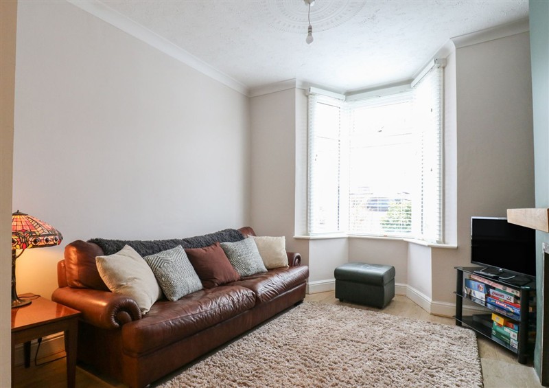 Relax in the living area at Meregate Cottage, Margate
