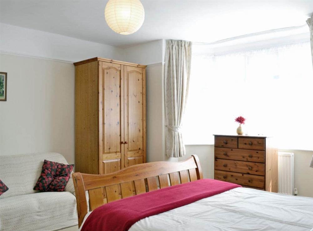 Double bedroom (photo 2) at Applegarth, 