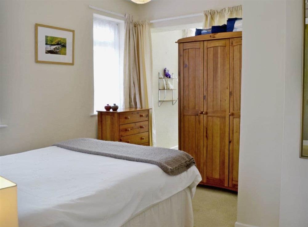 Double bedroom (photo 3) at Applegarth, 