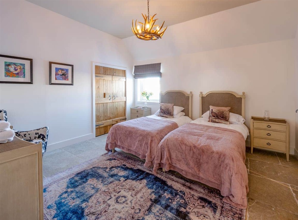 Twin bedroom at Merlin Steading in Logiealmond, near Crieff, Perthshire