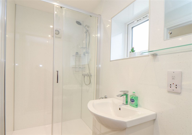 The bathroom (photo 2) at Mews Retreat, Camborne