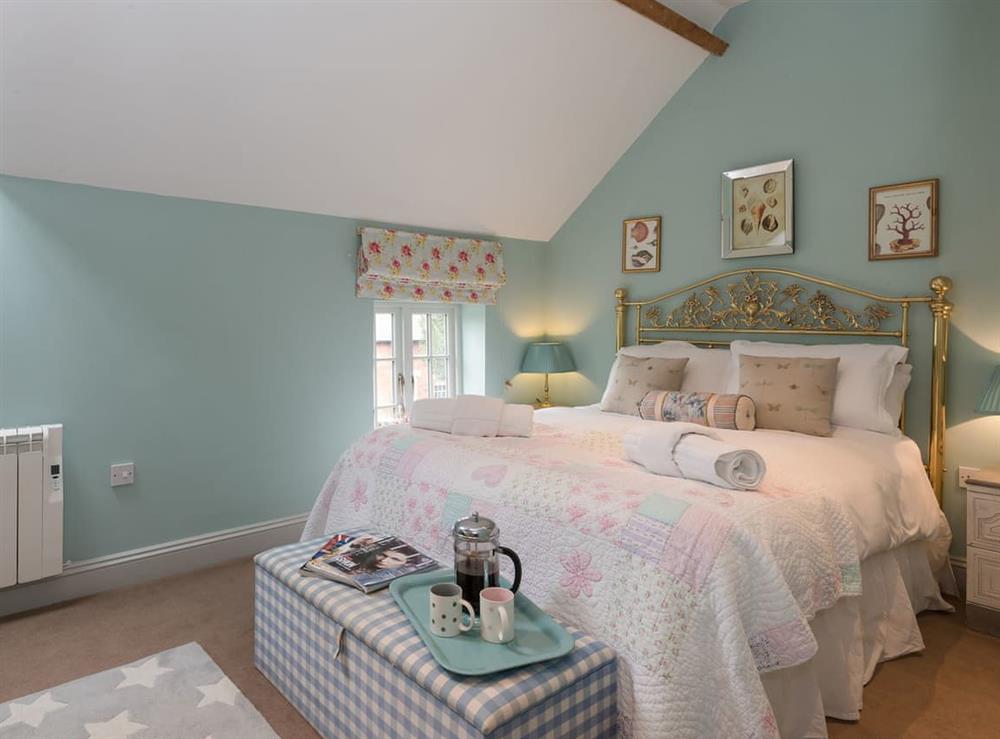 Double bedroom at No. 3 Meyhell Mews, 