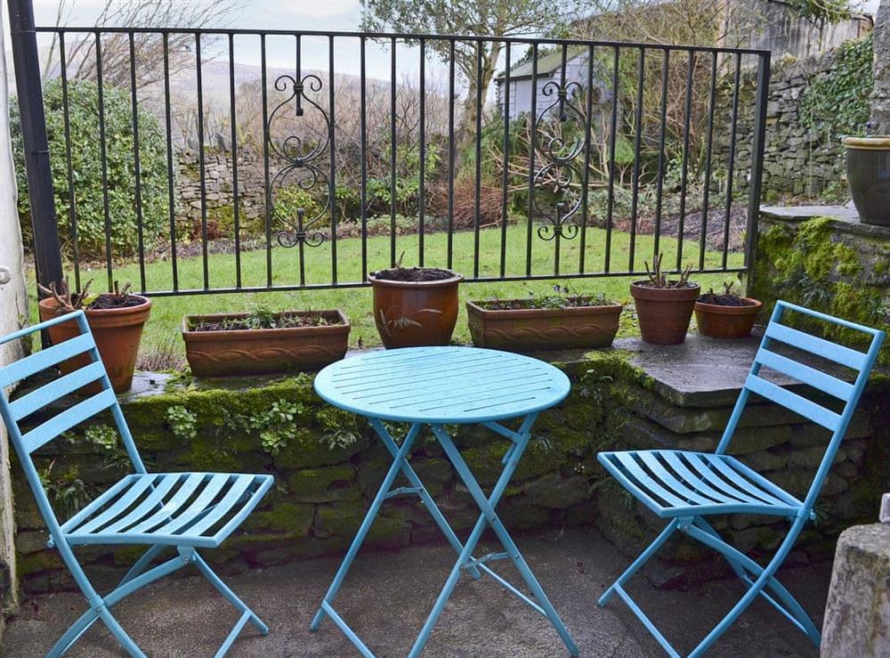 Relaxing sitting-out-area at Michill Cottage in Castleton, near Hope, Derbyshire, England