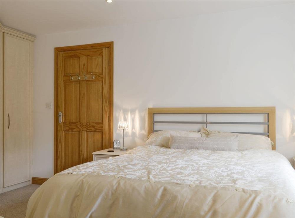 Comfortable second en-suite double bedroom at Mickle Hill Mews in Gargrave, near Skipton, North Yorkshire