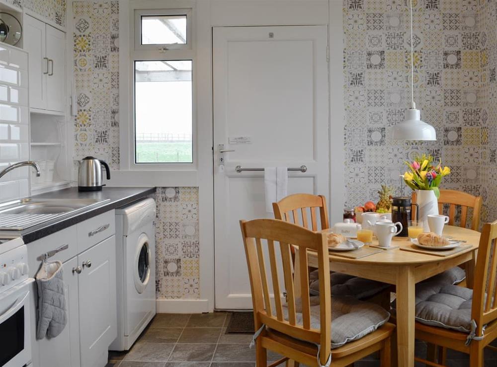 Charming kitchen/dining room at Mid Bishopton Cottage, 