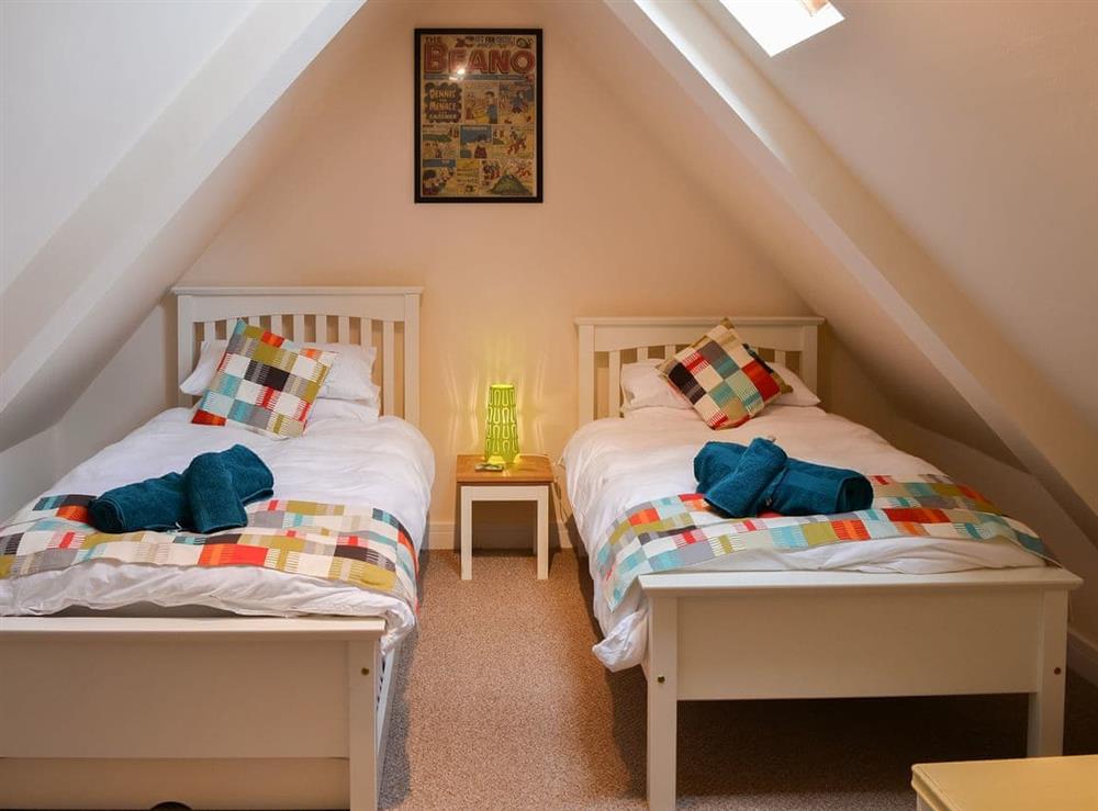 Cosy and inviting twin bedded room at Middle Cottage in Shilbottle, near Alnwick, Northumberland