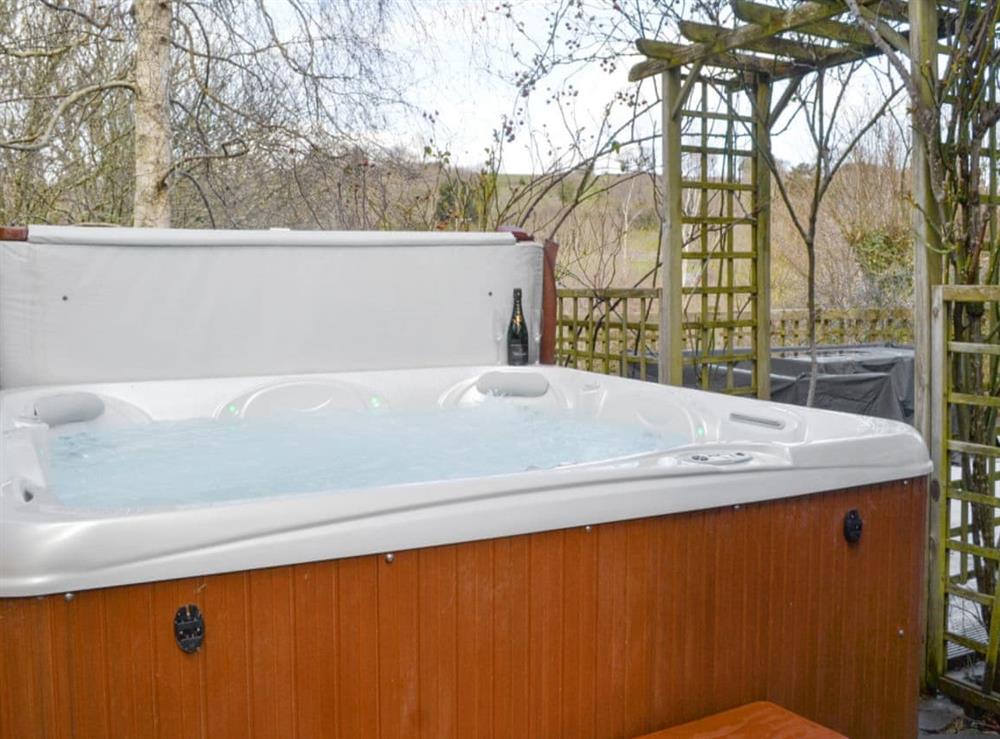 Luxurious hot tub at Middle Wicket in Trusham, near Newton Abbot, Devon