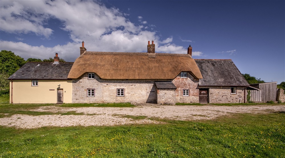 The exterior of Middlebere Farmhouse, Dorset (photo 3) at Middlebere Farmhouse in Isle Of Purbeck, Dorset