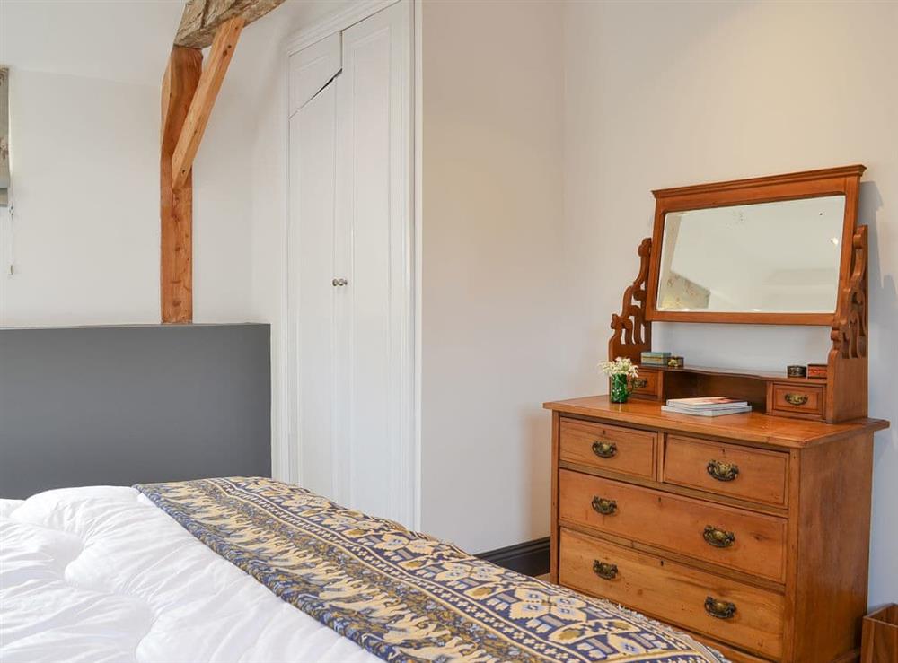 Double bedroom with delightful furnishings at Chiddock Cottage, 