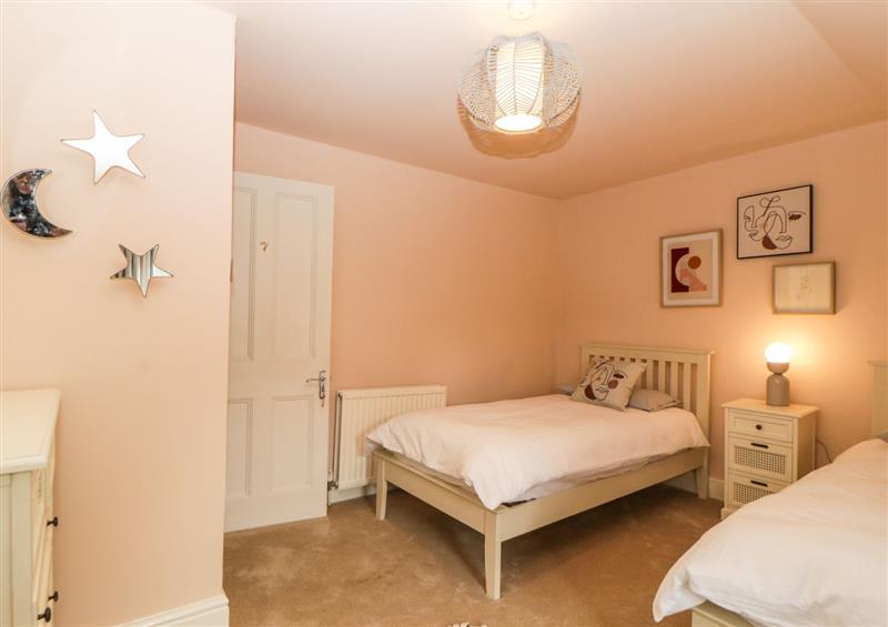 This is a bedroom at Midhurst, Brixham