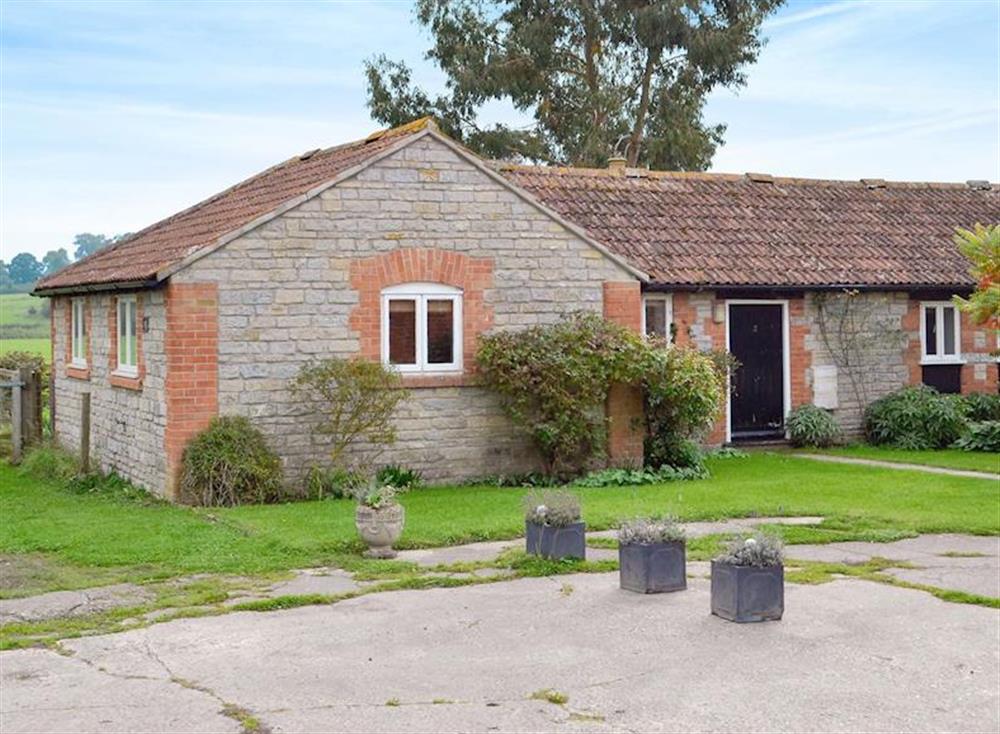 Midknowle Farm Cottages Midknowle Barn in South Barrow, near Yeovil
